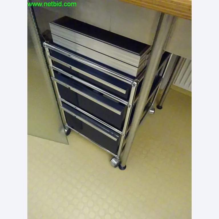 Operating and office equipment of a dental laboratory-6