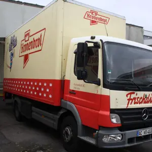 LORRY Mercedes-Benz 815