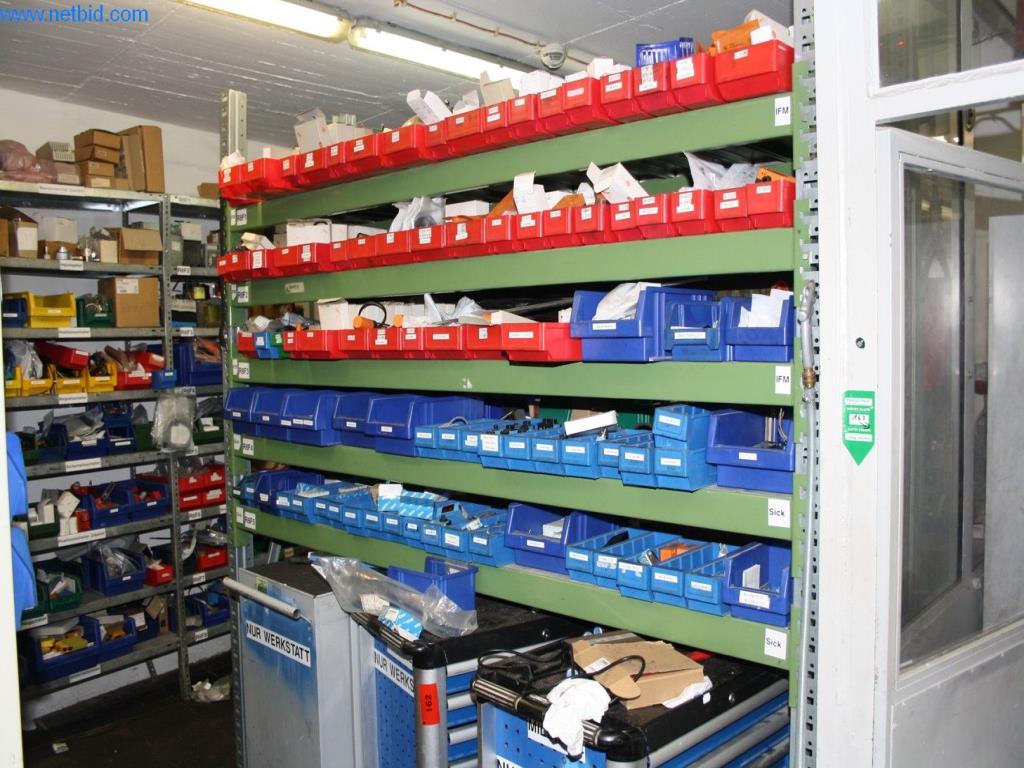 Devices for air conditioning, heating and cooling, workshop and storage facilities-11