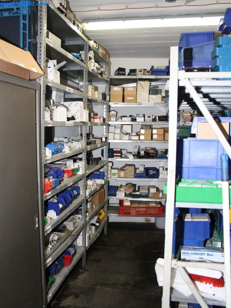 Devices for air conditioning, heating and cooling, workshop and storage facilities-13