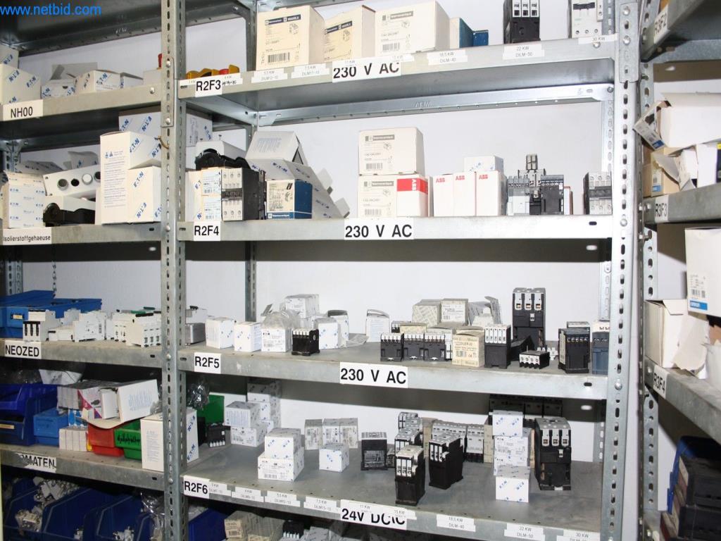 Devices for air conditioning, heating and cooling, workshop and storage facilities-4