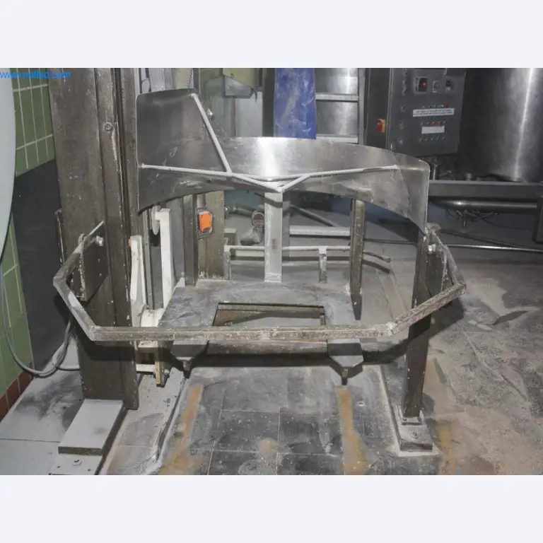 Devices for air conditioning, heating and cooling, workshop and storage facilities-2