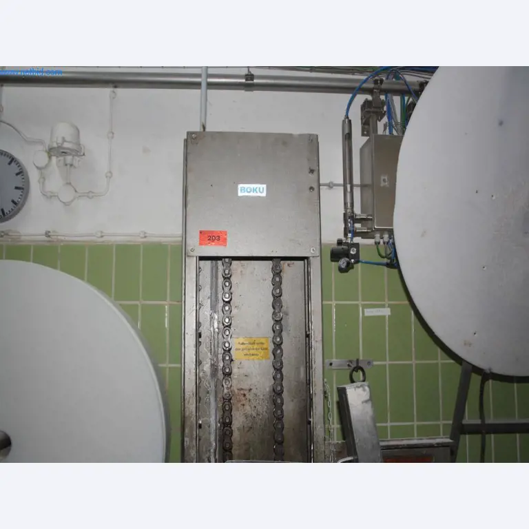 Devices for air conditioning, heating and cooling, workshop and storage facilities-3