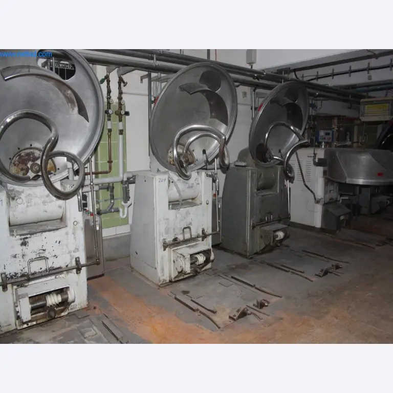 Devices for air conditioning, heating and cooling, workshop and storage facilities-1