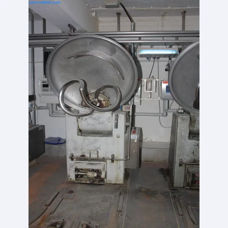 Devices for air conditioning, heating and cooling, workshop and storage facilities-3