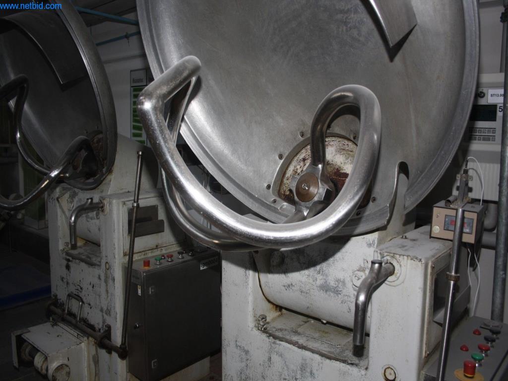 Devices for air conditioning, heating and cooling, workshop and storage facilities-5