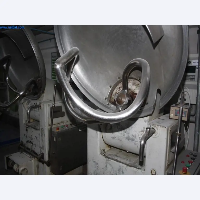 Devices for air conditioning, heating and cooling, workshop and storage facilities-5