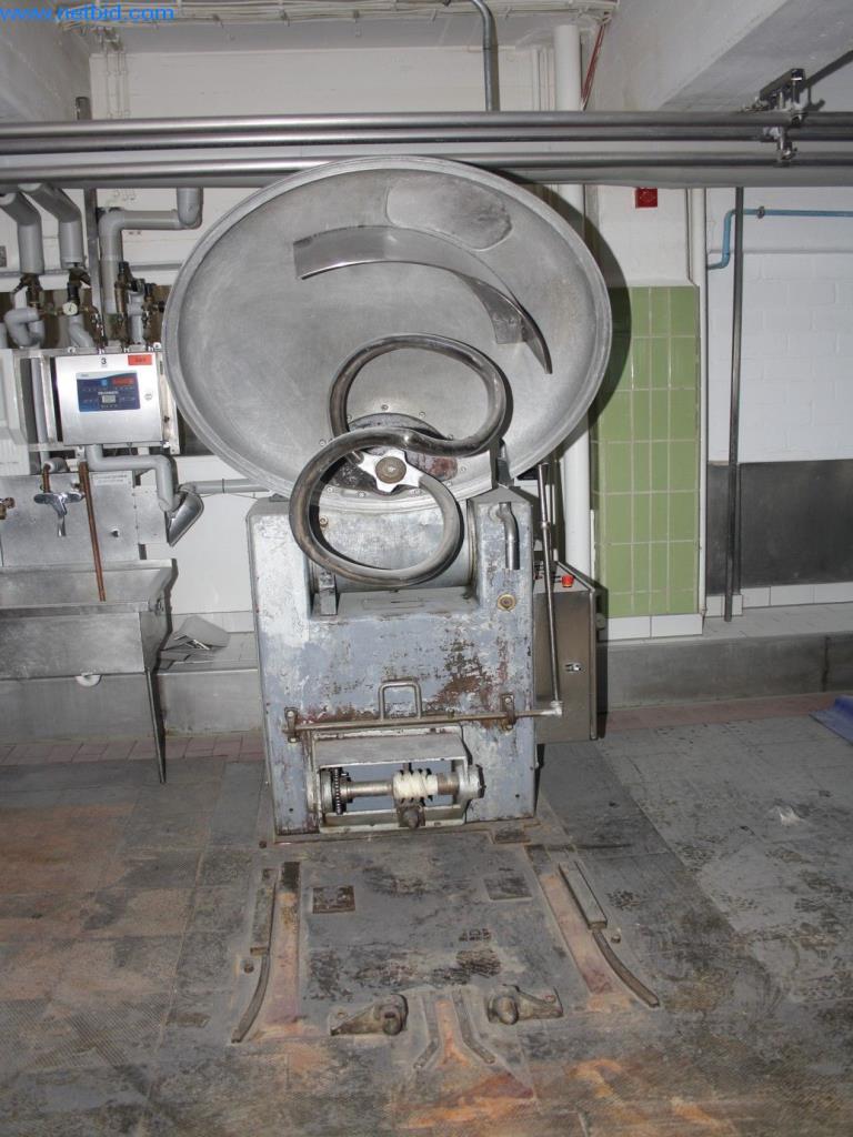 Devices for air conditioning, heating and cooling, workshop and storage facilities-3