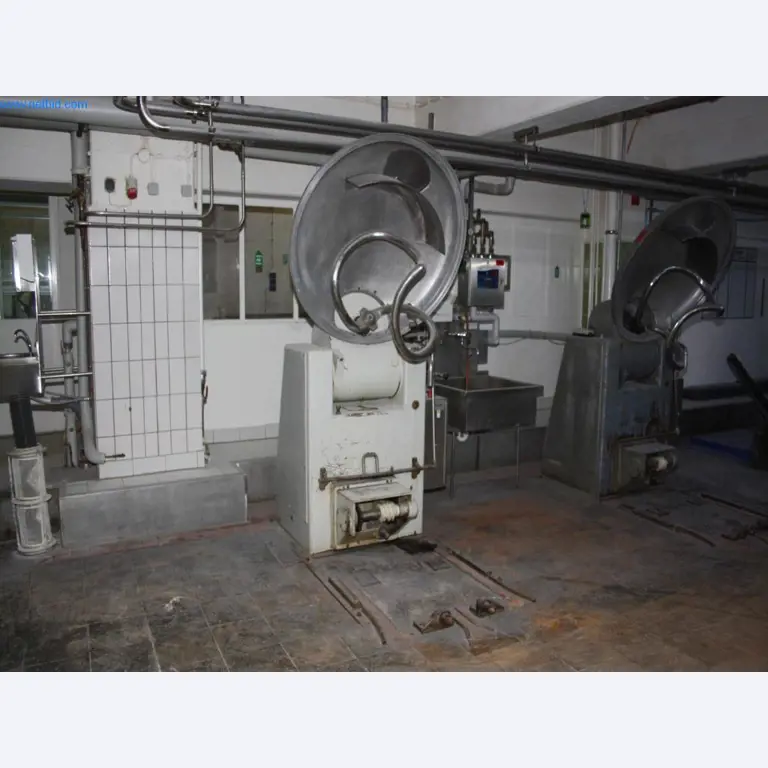 Devices for air conditioning, heating and cooling, workshop and storage facilities-1