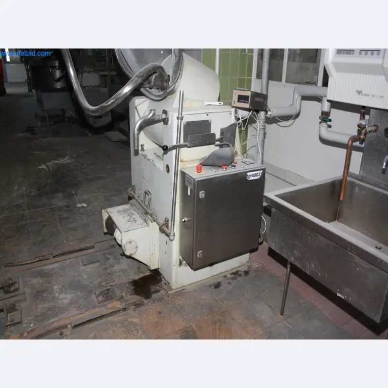 Devices for air conditioning, heating and cooling, workshop and storage facilities-3