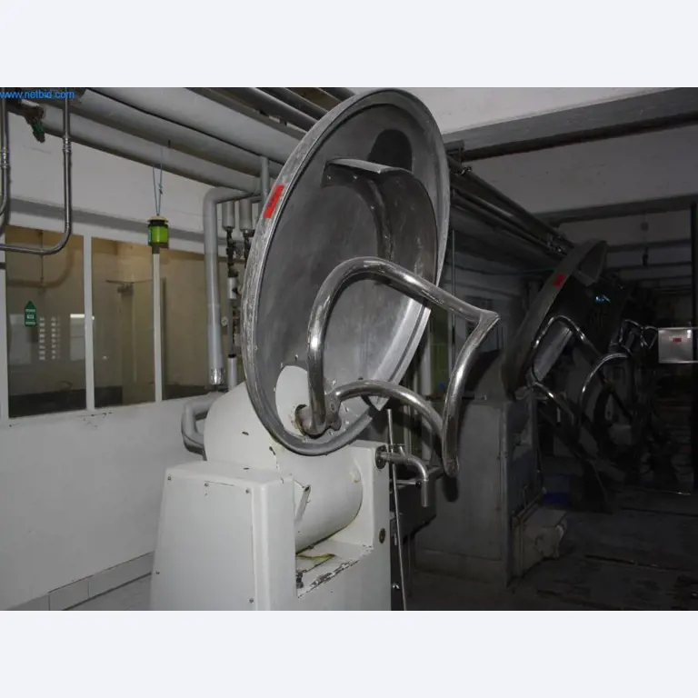 Devices for air conditioning, heating and cooling, workshop and storage facilities-6