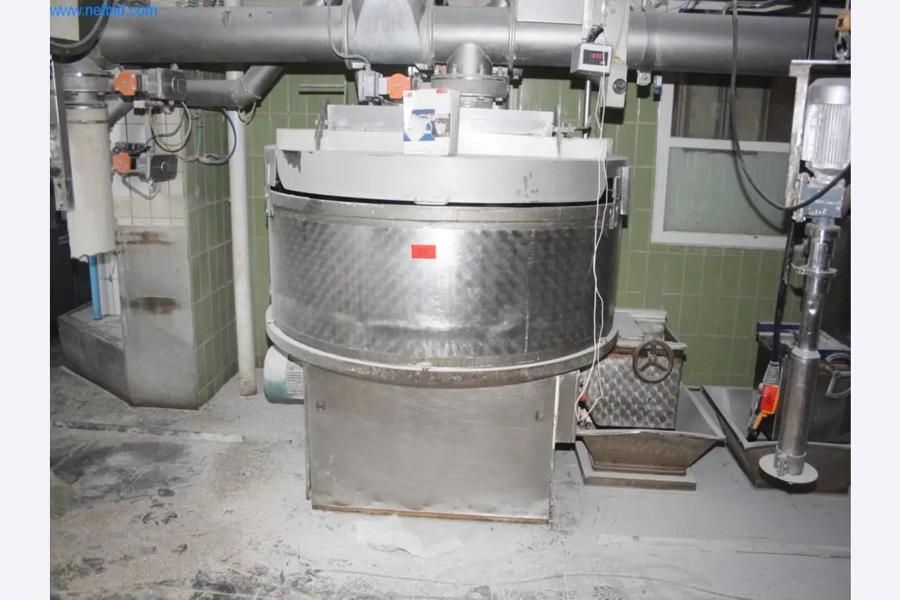 Devices for air conditioning, heating and cooling, workshop and storage facilities-1