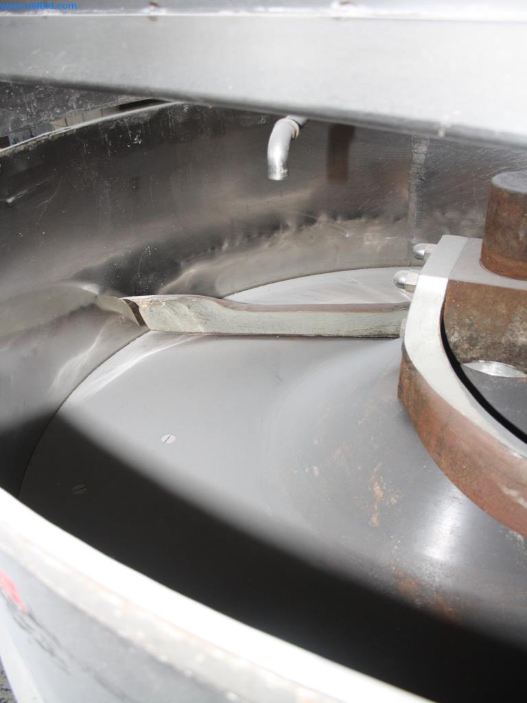 Devices for air conditioning, heating and cooling, workshop and storage facilities-5