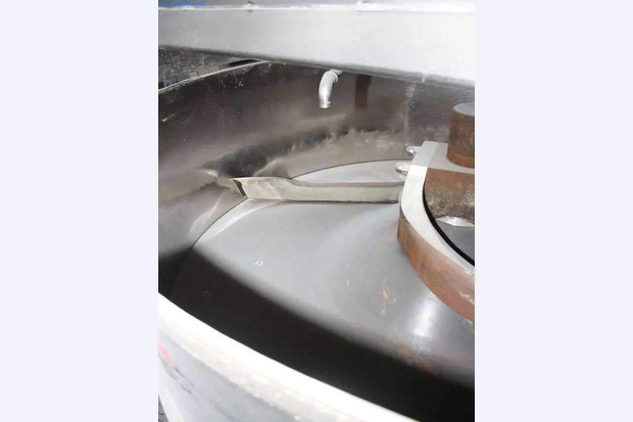 Devices for air conditioning, heating and cooling, workshop and storage facilities-5