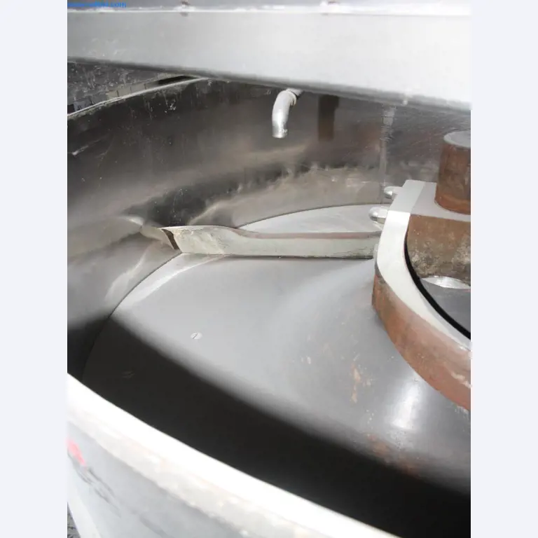 Devices for air conditioning, heating and cooling, workshop and storage facilities-5