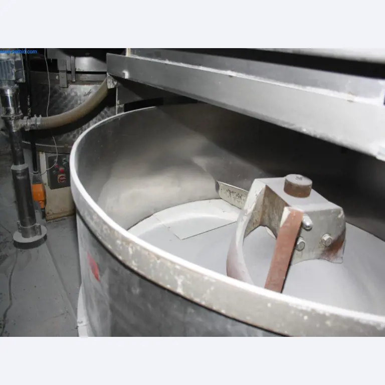 Devices for air conditioning, heating and cooling, workshop and storage facilities-4