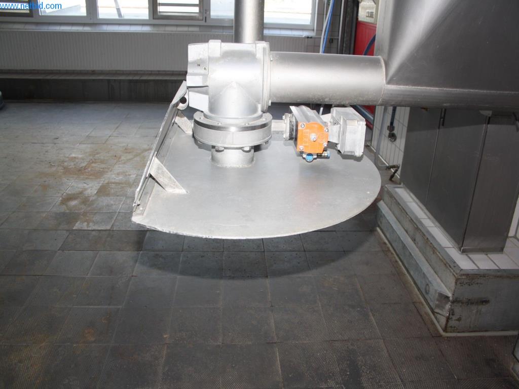 Devices for air conditioning, heating and cooling, workshop and storage facilities-10