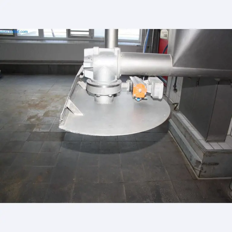 Devices for air conditioning, heating and cooling, workshop and storage facilities-10