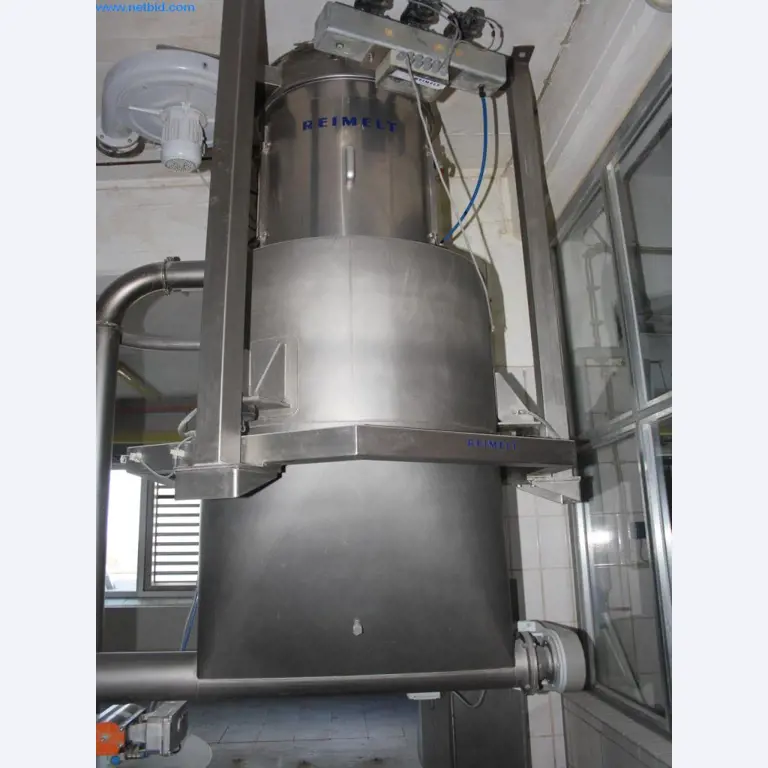 Devices for air conditioning, heating and cooling, workshop and storage facilities-7