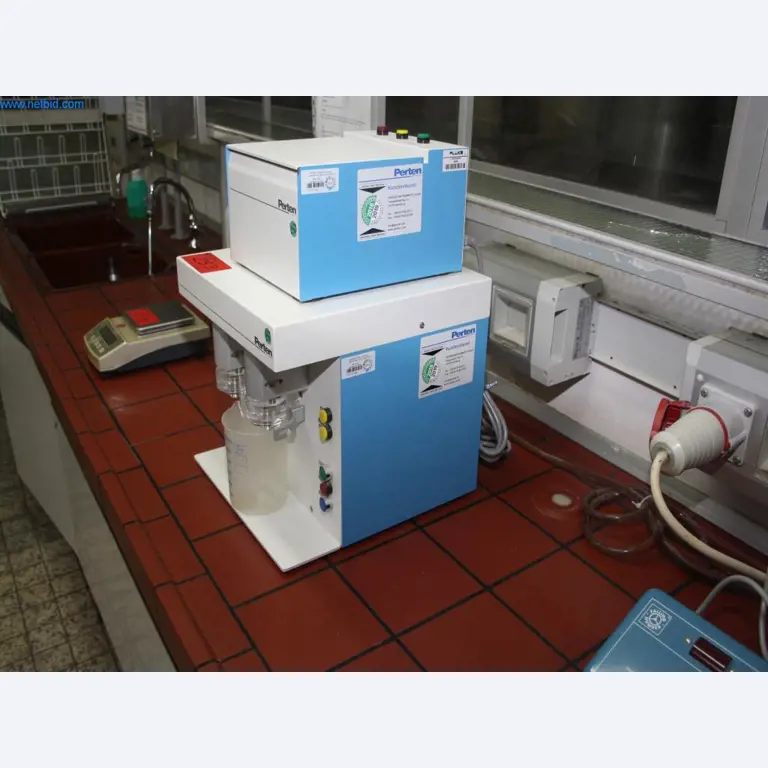 Devices for air conditioning, heating and cooling, workshop and storage facilities-3