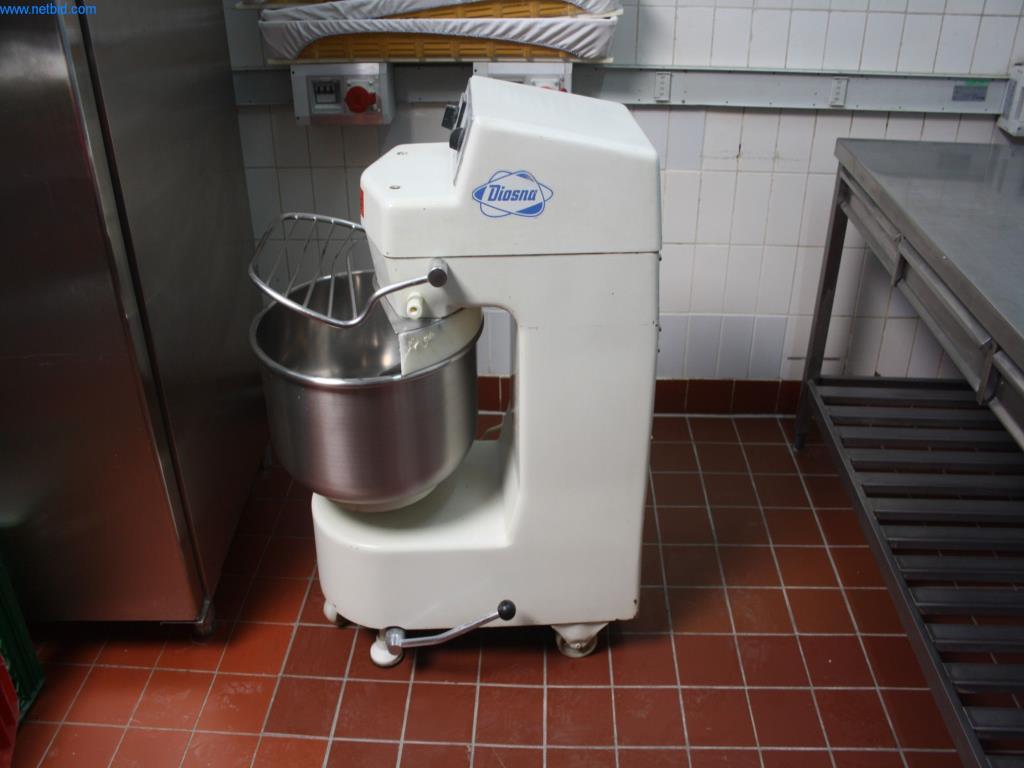 Devices for air conditioning, heating and cooling, workshop and storage facilities-1