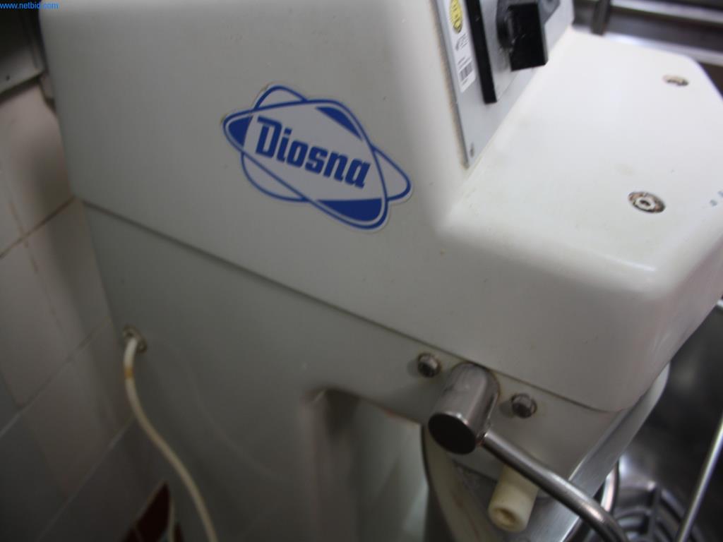 Devices for air conditioning, heating and cooling, workshop and storage facilities-6