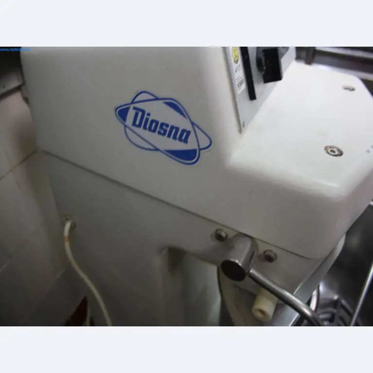 Devices for air conditioning, heating and cooling, workshop and storage facilities-6