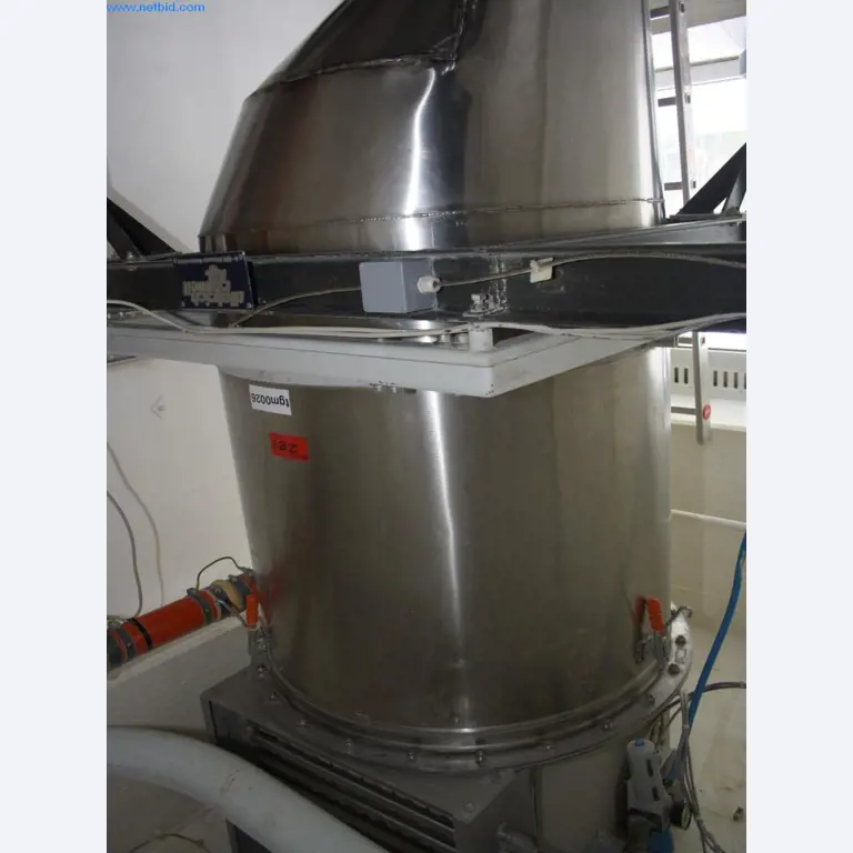 Devices for air conditioning, heating and cooling, workshop and storage facilities-7