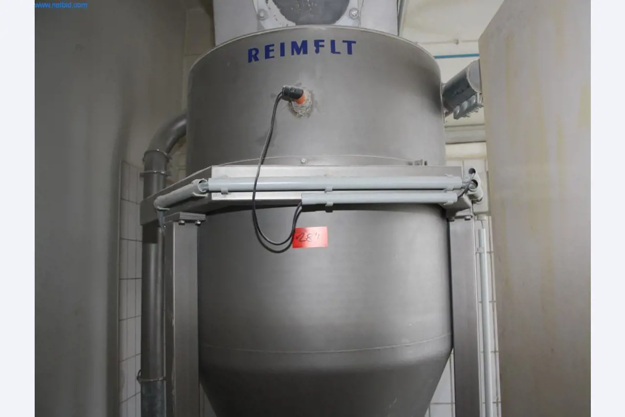 Devices for air conditioning, heating and cooling, workshop and storage facilities-1