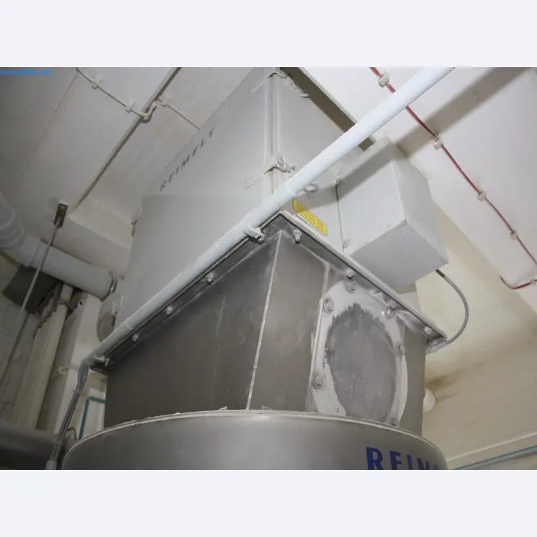 Devices for air conditioning, heating and cooling, workshop and storage facilities-4