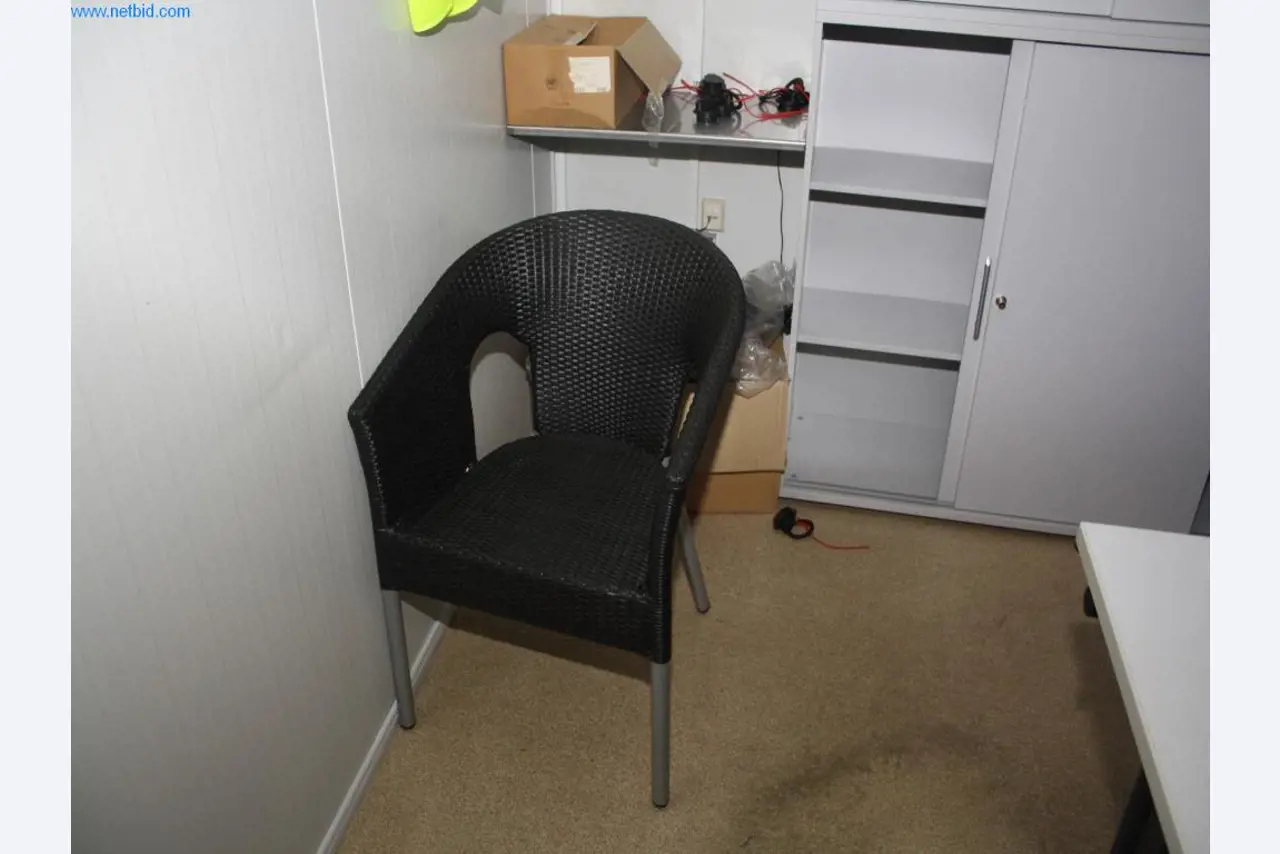 Devices for air conditioning, heating and cooling, workshop and storage facilities-6