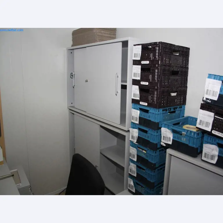 Devices for air conditioning, heating and cooling, workshop and storage facilities-7