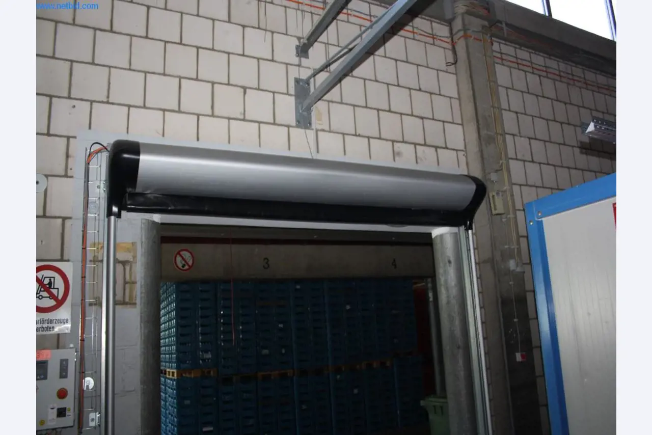 Devices for air conditioning, heating and cooling, workshop and storage facilities-6