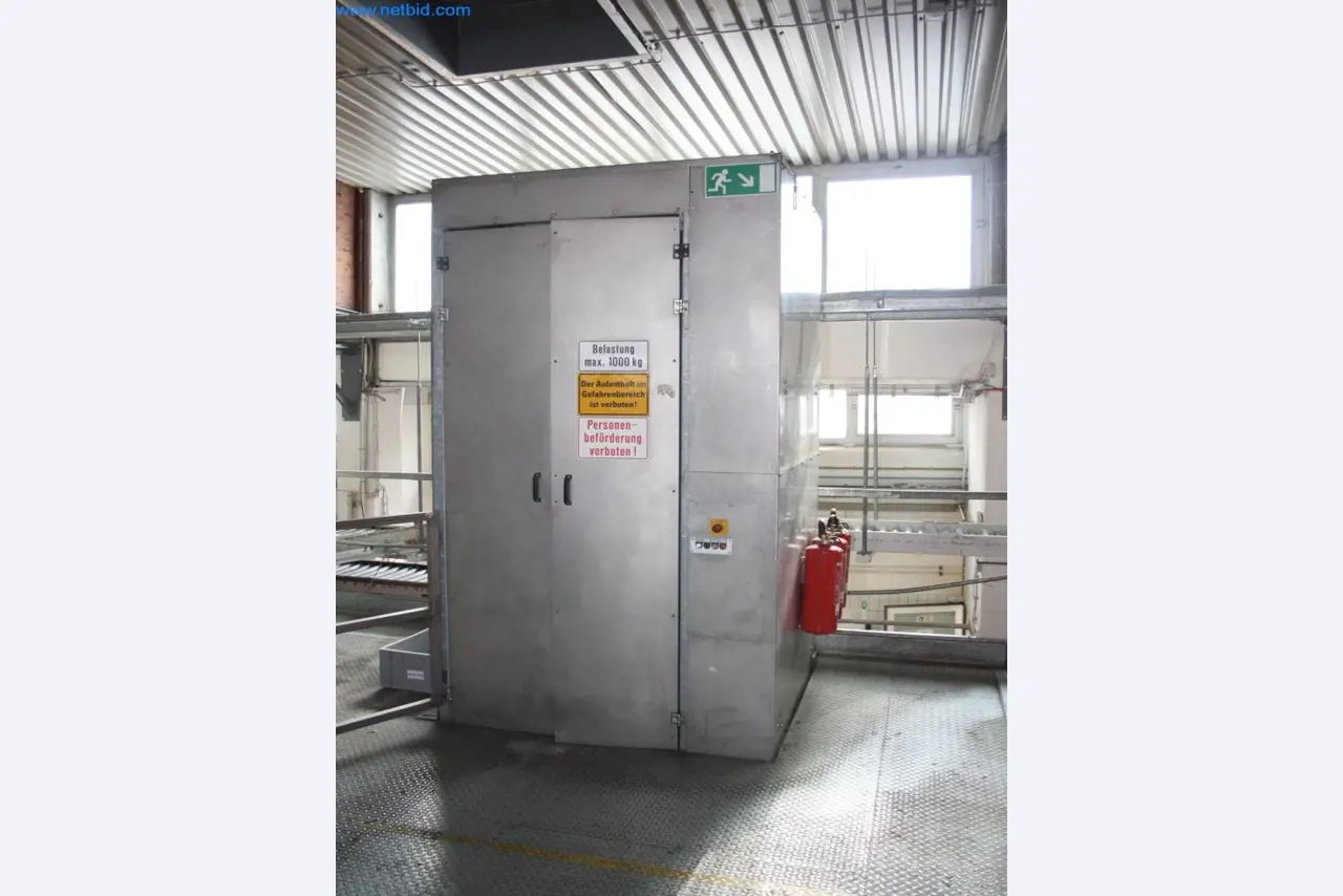 Devices for air conditioning, heating and cooling, workshop and storage facilities-5