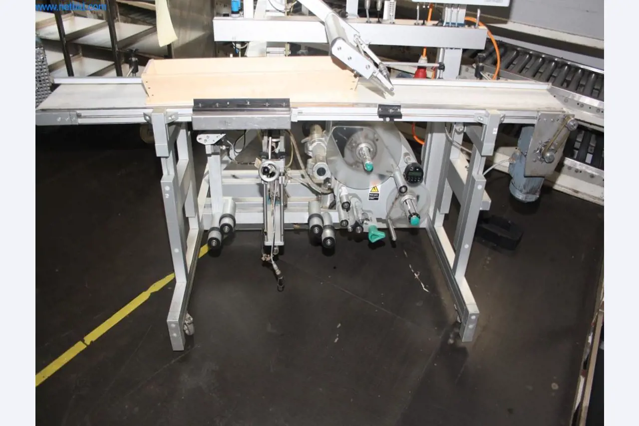 Devices for air conditioning, heating and cooling, workshop and storage facilities-2