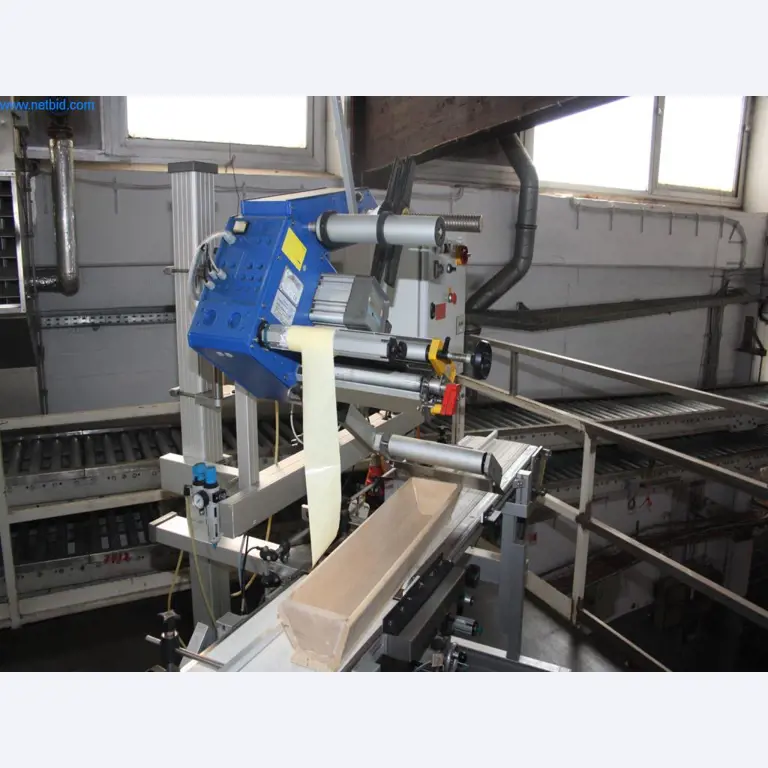 Devices for air conditioning, heating and cooling, workshop and storage facilities-4