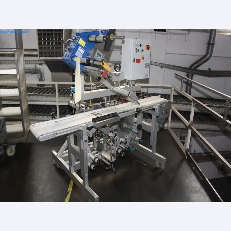 Devices for air conditioning, heating and cooling, workshop and storage facilities-6