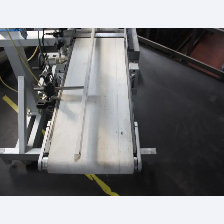 Devices for air conditioning, heating and cooling, workshop and storage facilities-7