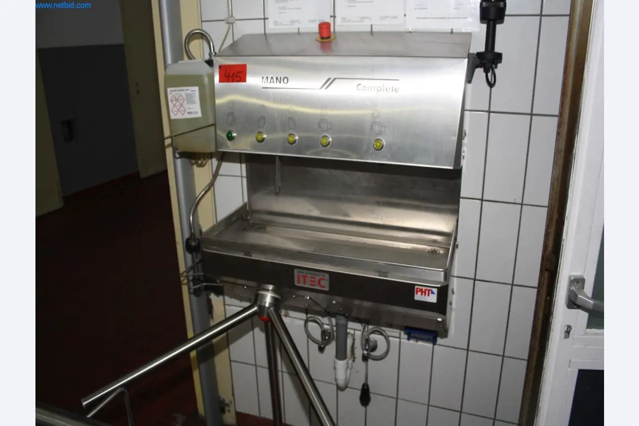 Devices for air conditioning, heating and cooling, workshop and storage facilities-2