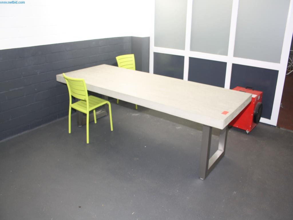 Devices for air conditioning, heating and cooling, workshop and storage facilities-3