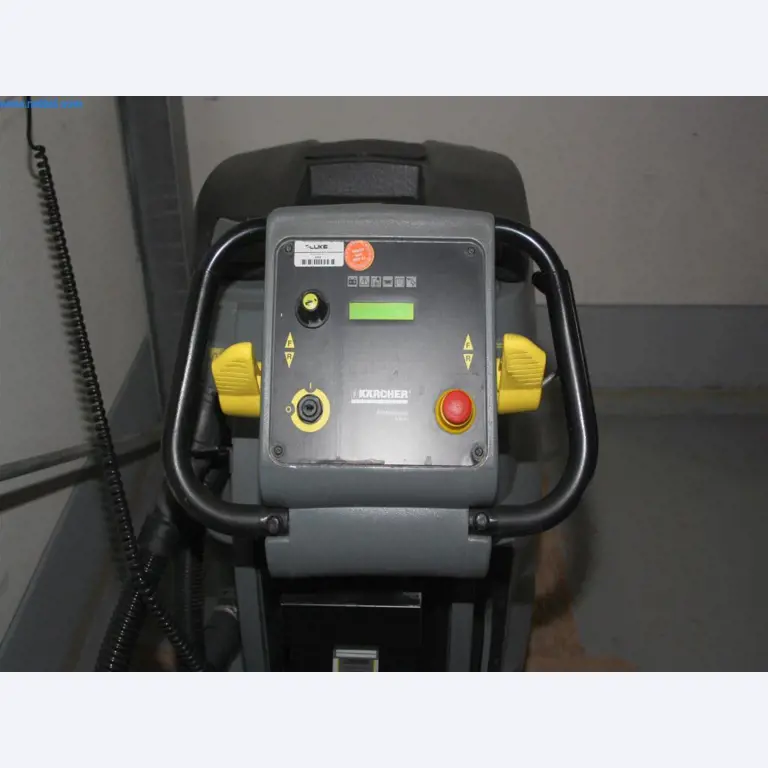 Devices for air conditioning, heating and cooling, workshop and storage facilities-3