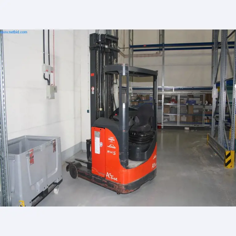 Devices for air conditioning, heating and cooling, workshop and storage facilities-1