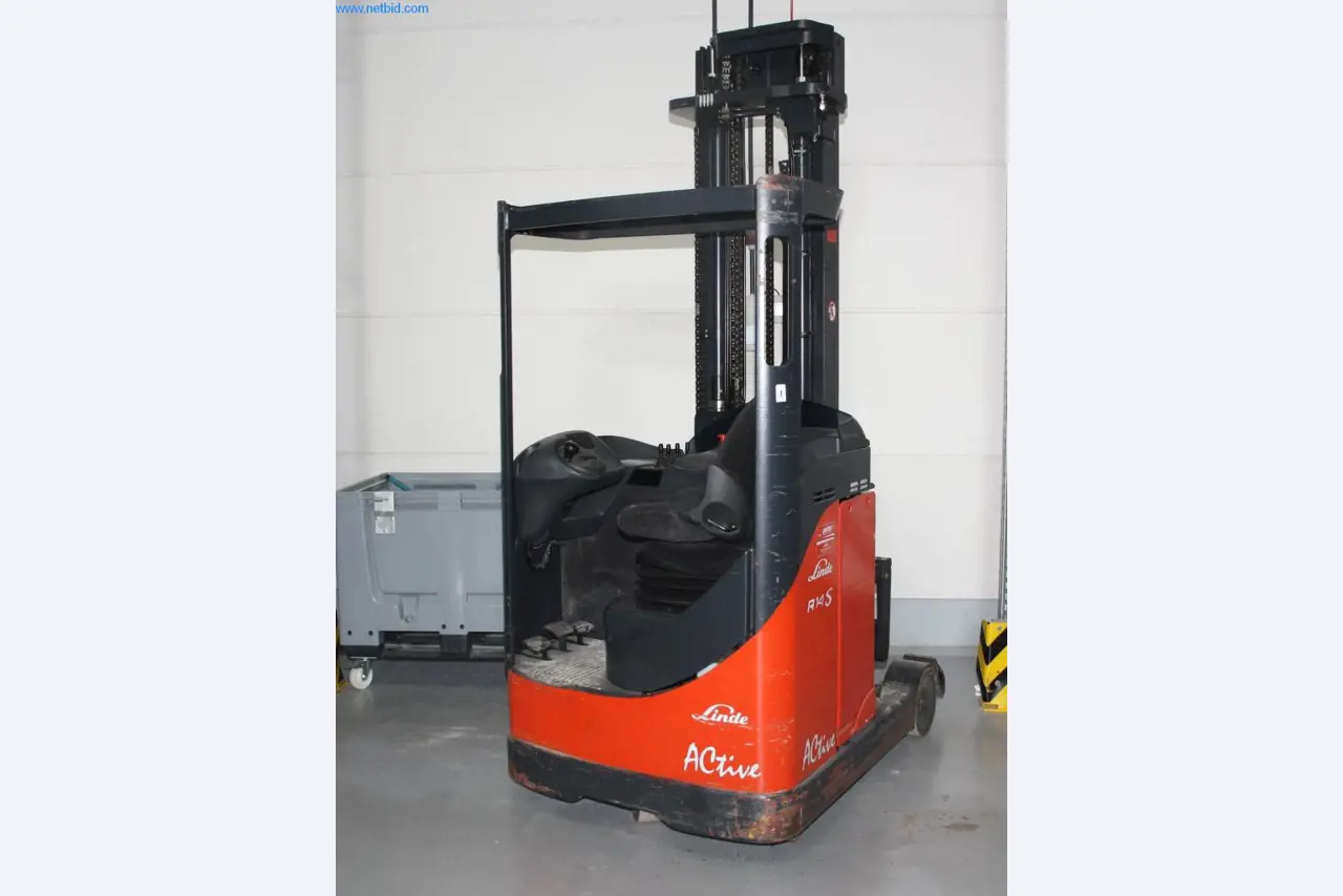 Devices for air conditioning, heating and cooling, workshop and storage facilities-2