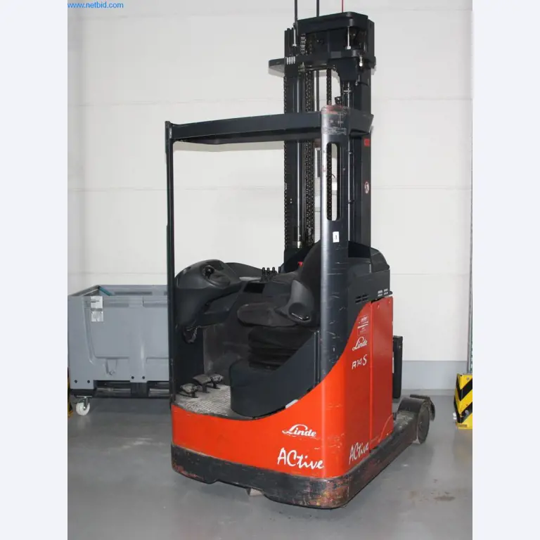 Devices for air conditioning, heating and cooling, workshop and storage facilities-2