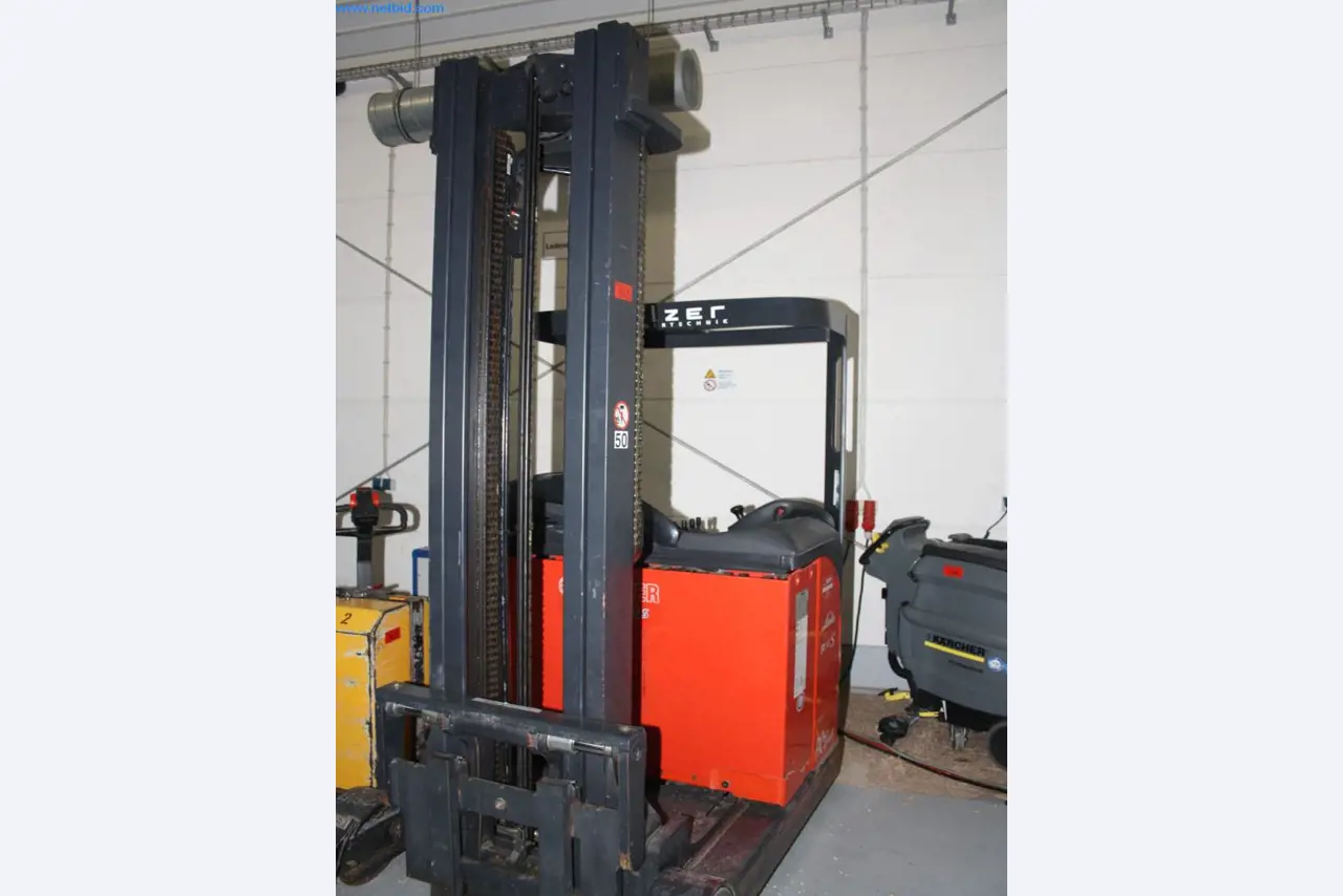 Devices for air conditioning, heating and cooling, workshop and storage facilities-4