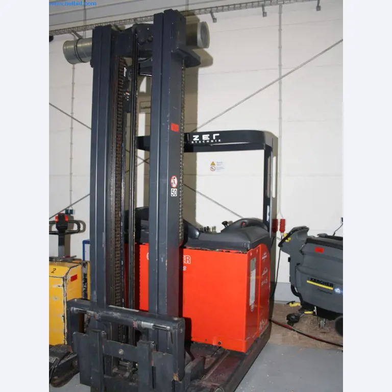 Devices for air conditioning, heating and cooling, workshop and storage facilities-4