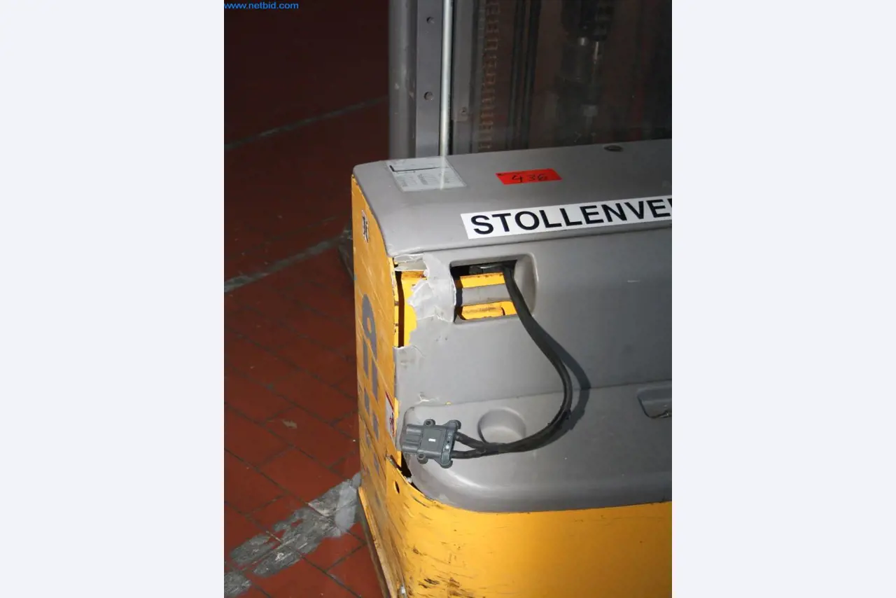 Devices for air conditioning, heating and cooling, workshop and storage facilities-4