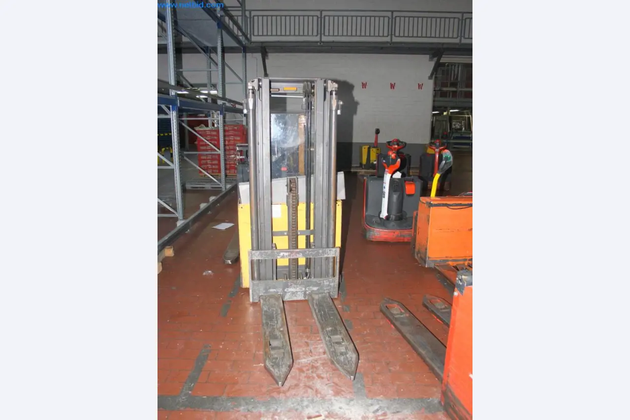 Devices for air conditioning, heating and cooling, workshop and storage facilities-2