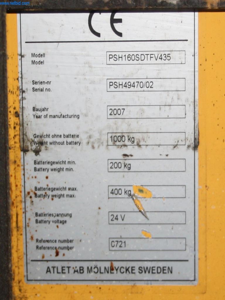 Devices for air conditioning, heating and cooling, workshop and storage facilities-6