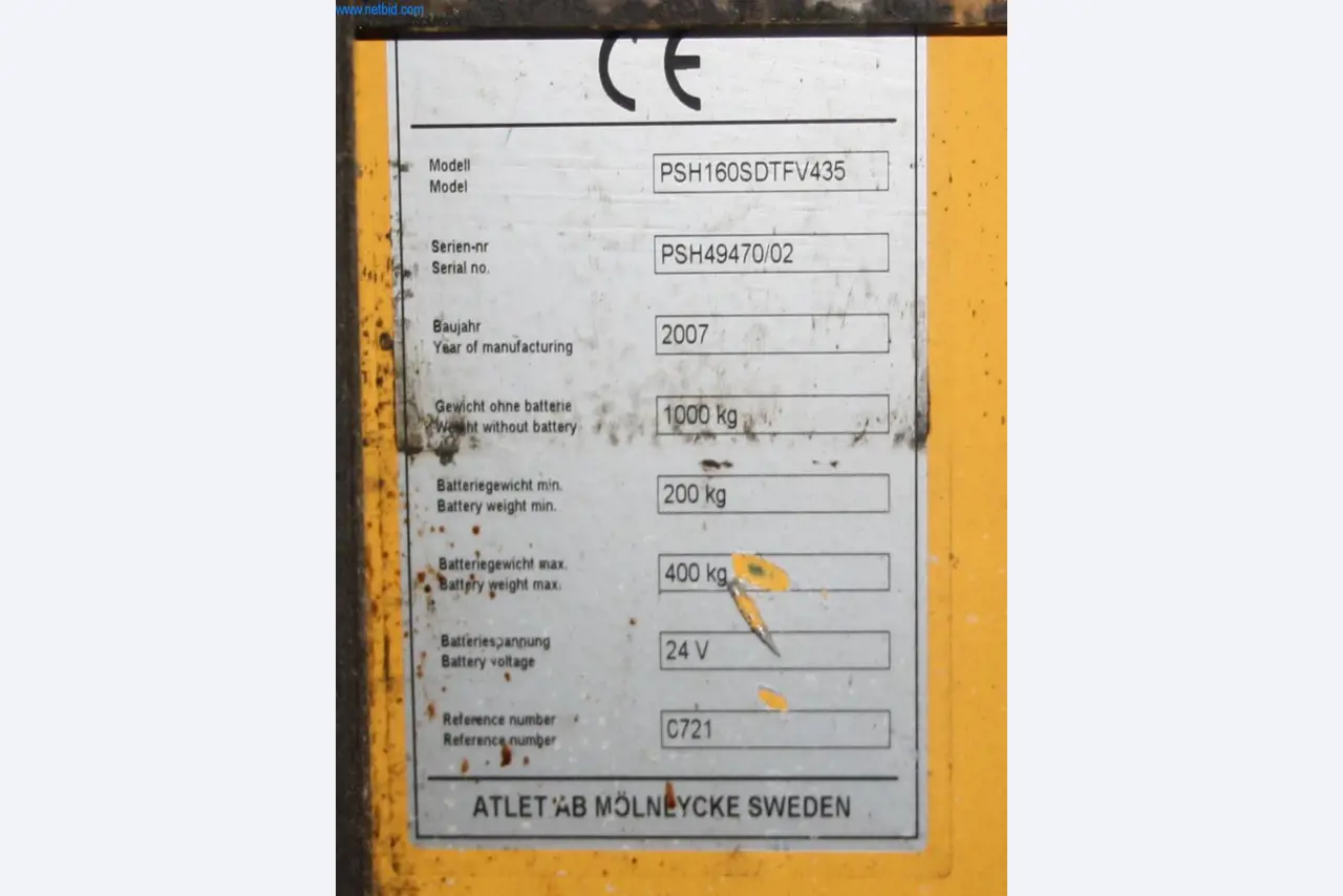 Devices for air conditioning, heating and cooling, workshop and storage facilities-6